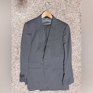 Banana Republic Monogram Gray Pinstripe Suit 40R - Wool EUC